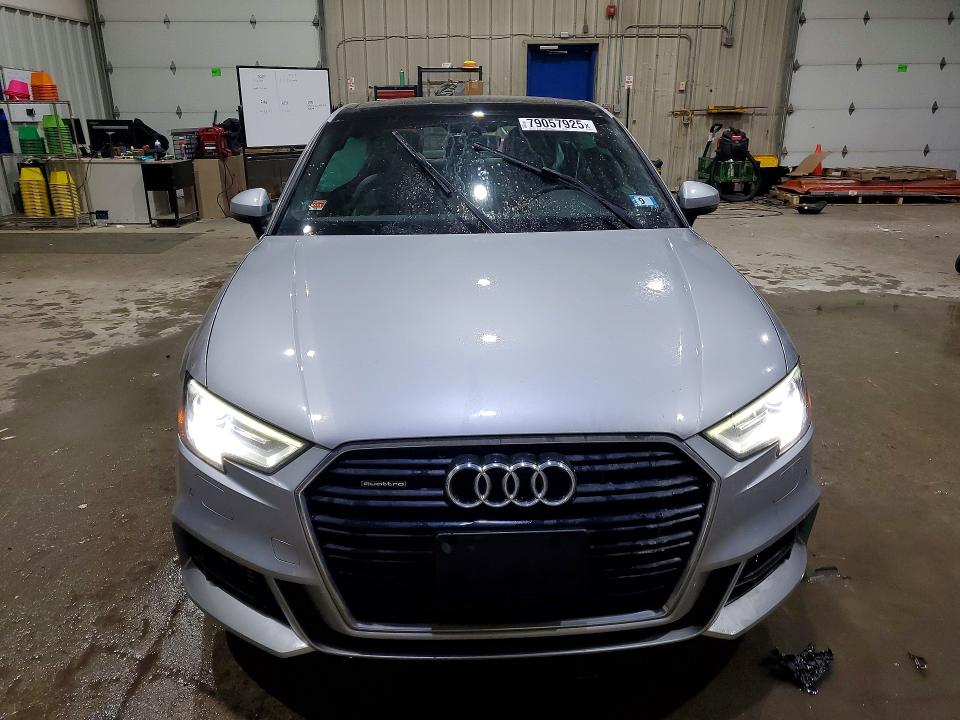 Продаж на аукціоні авто 2018 Audi A3, vin: WAUJ8GFF7J1030753, номер лоту: 79057925