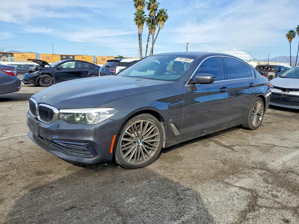 Auction sale of the 2019 Bmw 530e, vin: WBAJA9C54KB398878, lot number: 77411645