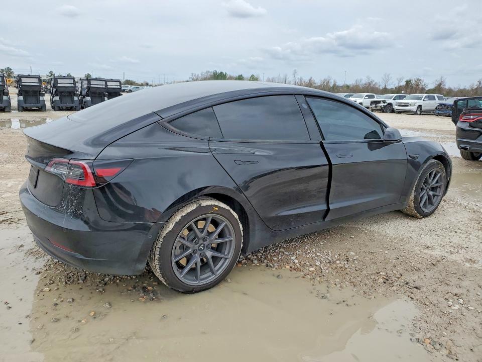 2022 Tesla Model 3 მანქანა იყიდება აუქციონზე, vin: 5YJ3E1EA8NF130896, აუქციონის ნომერი: 76741295