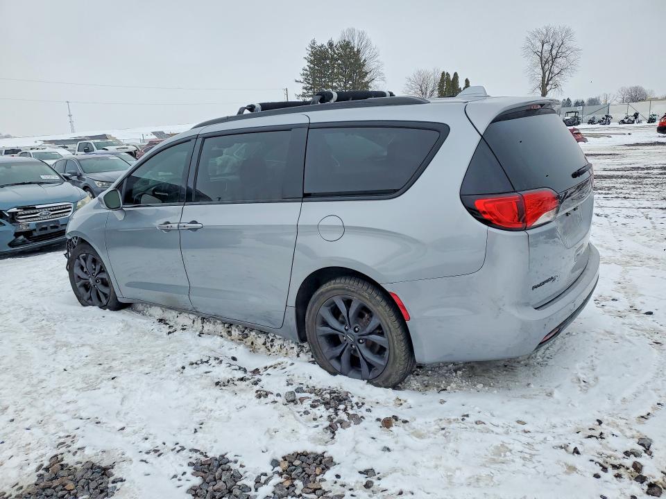Продажа на аукционе авто 2020 Chrysler Pacifica, vin: 2C4RC1EG6LR122642, номер лота: 76235725
