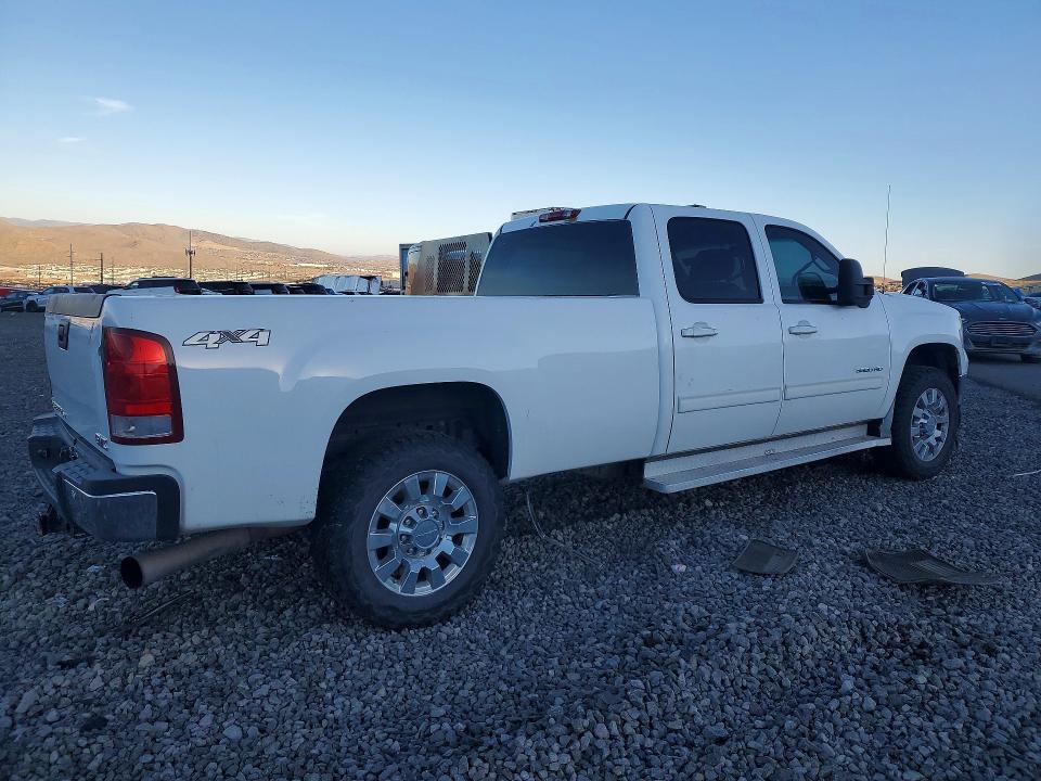 2013 Gmc Sierra მანქანა იყიდება აუქციონზე, vin: 1GT424E83DF100176, აუქციონის ნომერი: 75397195