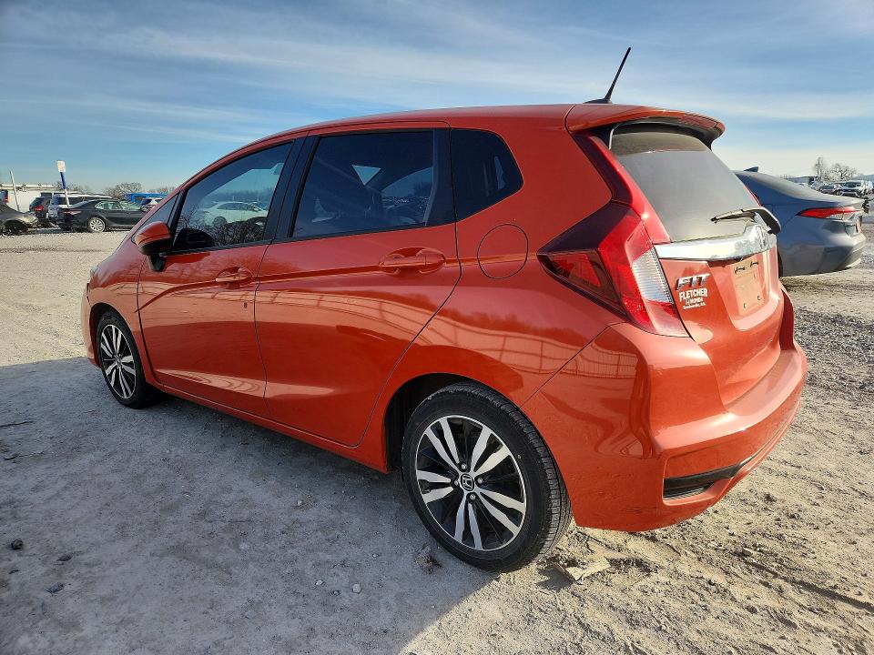 76254355 :رقم المزاد ، 3HGGK5H89JM702950 vin ، 2018 Honda Fit مزاد بيع