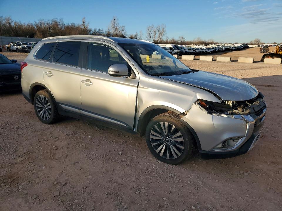 Продажа на аукционе авто 2020 Mitsubishi Outlander, vin: JA4AZ3A34LZ038121, номер лота: 78306435