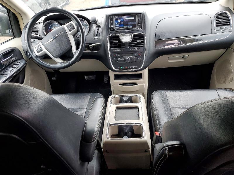 77968485 :رقم المزاد ، 2C4RC1BG4GR281492 vin ، 2016 Chrysler Town & Country مزاد بيع