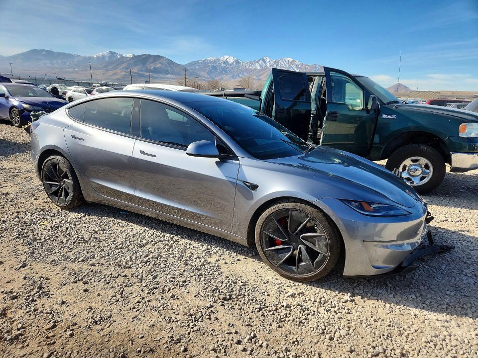Продажа на аукционе авто 2024 Tesla Model 3, vin: 5YJ3E1ET7RF848768, номер лота: 75269265