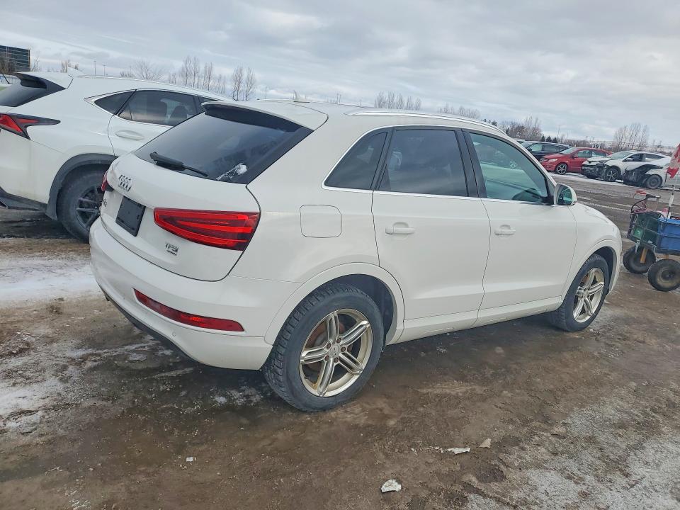 Продаж на аукціоні авто 2015 Audi Q3, vin: WA1GFEFS5FR009049, номер лоту: 77753525