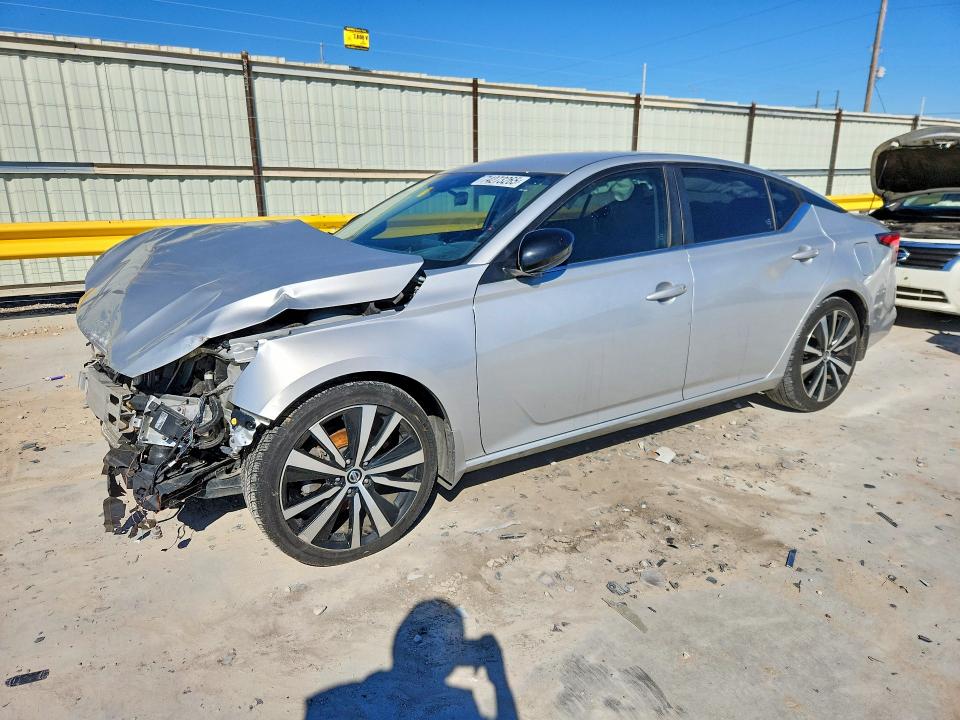 2020 Nissan Altima მანქანა იყიდება აუქციონზე, vin: 1N4BL4CV3LC180274, აუქციონის ნომერი: 74273265