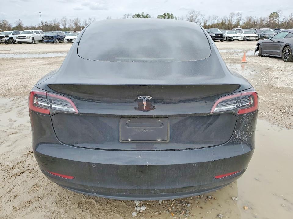 2022 Tesla Model 3 მანქანა იყიდება აუქციონზე, vin: 5YJ3E1EA8NF130896, აუქციონის ნომერი: 76741295