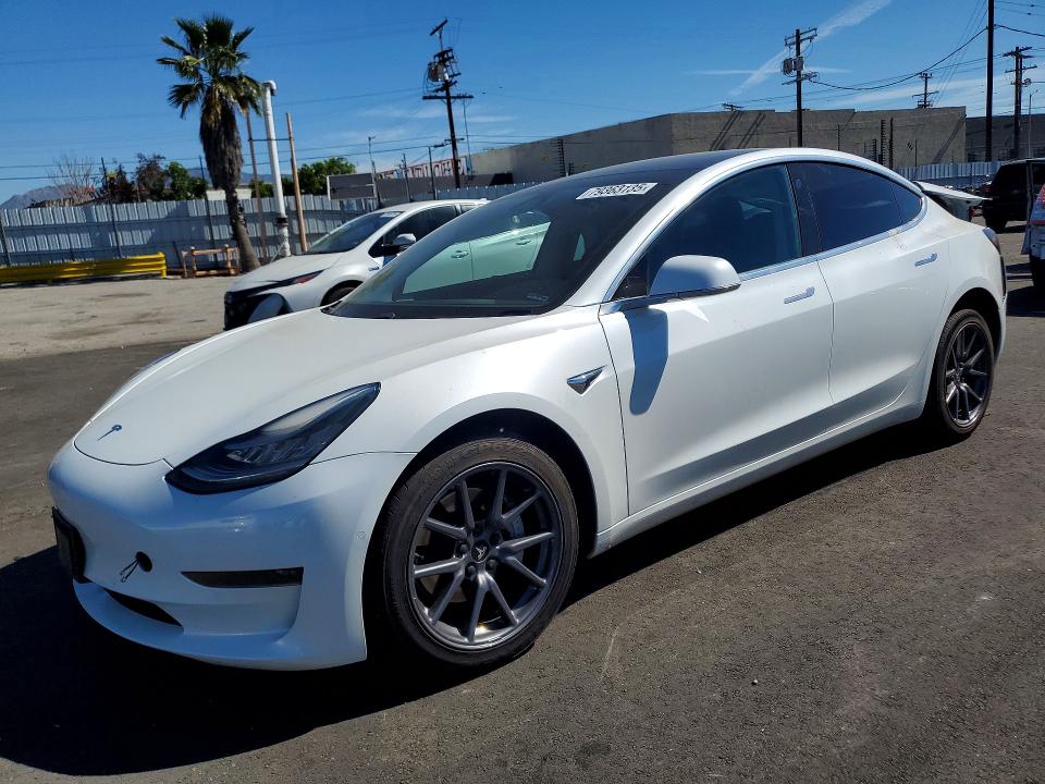 2020 Tesla Model 3 მანქანა იყიდება აუქციონზე, vin: 5YJ3E1EA6LF799407, აუქციონის ნომერი: 79363135