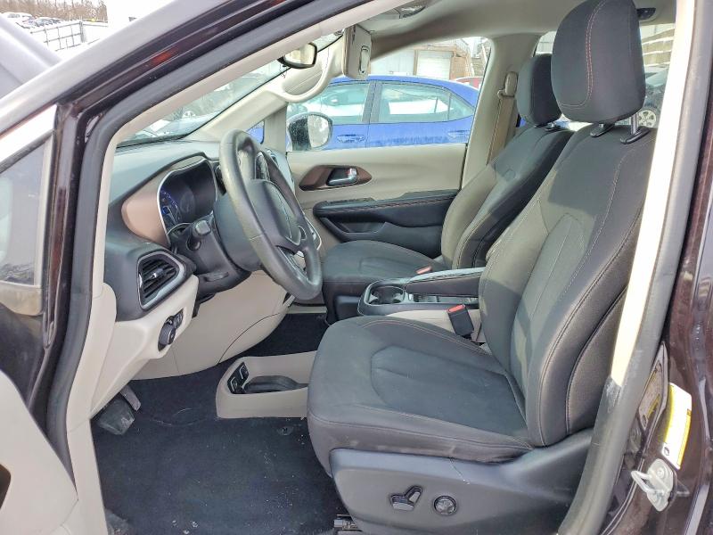 76051825 :رقم المزاد ، 2C4RC1FG7JR157055 vin ، 2018 Chrysler Pacifica مزاد بيع