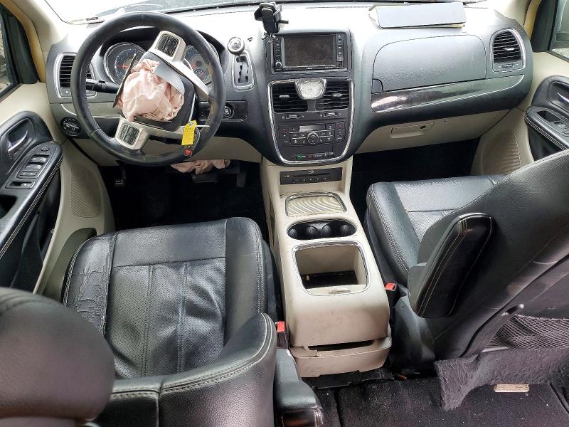 77410025 :رقم المزاد ، 2C4RC1CG4FR731509 vin ، 2015 Chrysler Town & Country مزاد بيع