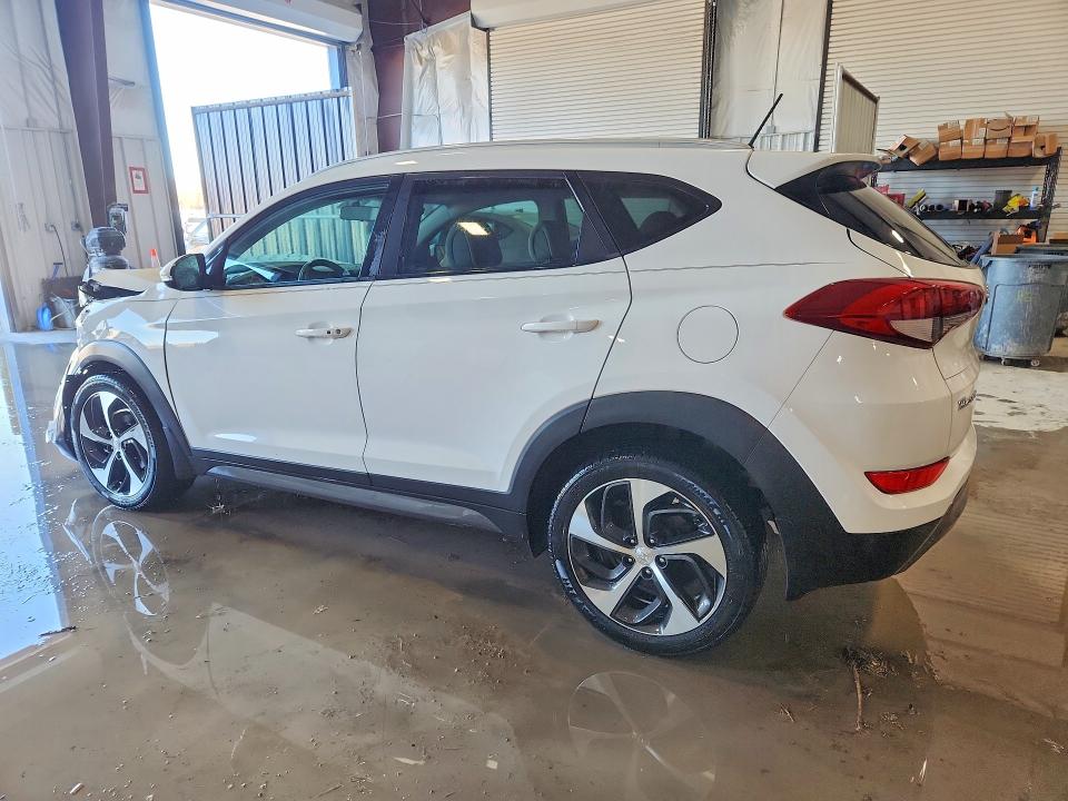2016 Hyundai Tucson მანქანა იყიდება აუქციონზე, vin: KM8J33A23GU074363, აუქციონის ნომერი: 78711965