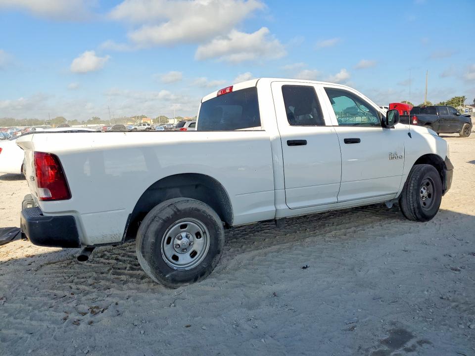 79305395 :رقم المزاد ، 1C6RR7FG2JS212065 vin ، 2018 Ram 1500 مزاد بيع