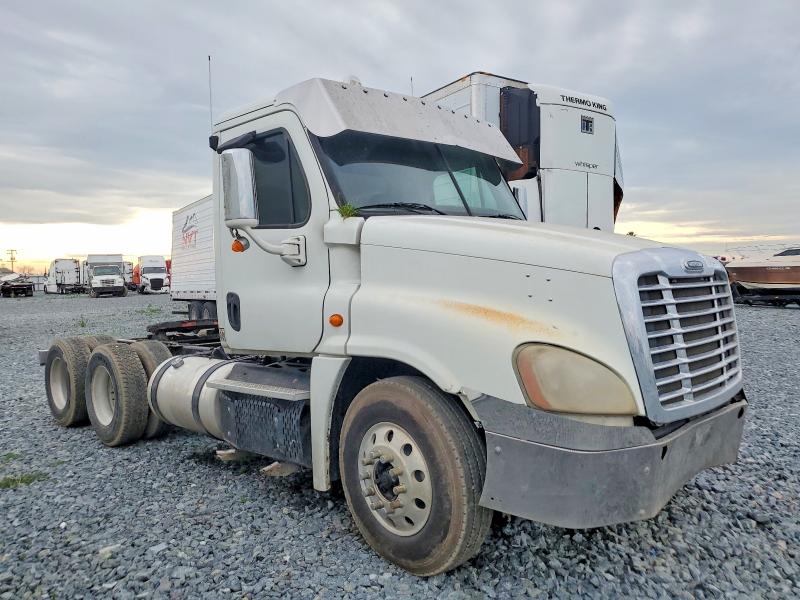 Aukcja sprzedaży 2013 Freightliner Cascadia, vin: 1FUJGEBG4DSBX6174, numer aukcji: 76199245