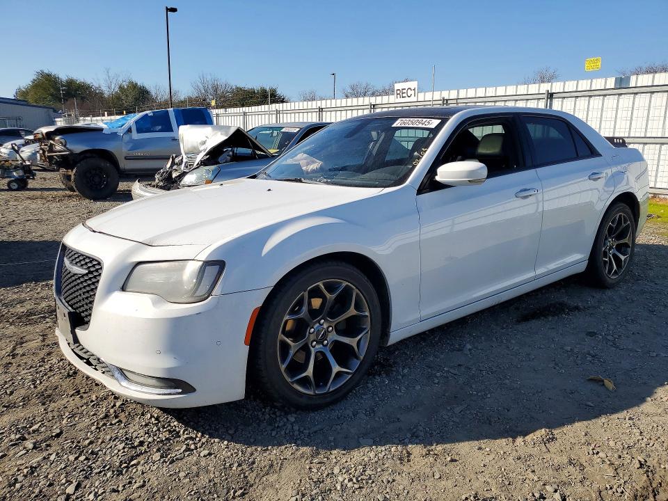 Продажа на аукционе авто 2018 Chrysler 300, vin: 2C3CCABG9JH141204, номер лота: 76050945