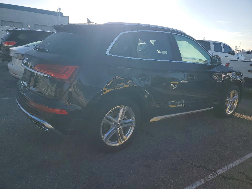 76838835 :رقم المزاد ، WA1G2AFY4R2075498 vin ، 2024 Audi Q5 E مزاد بيع