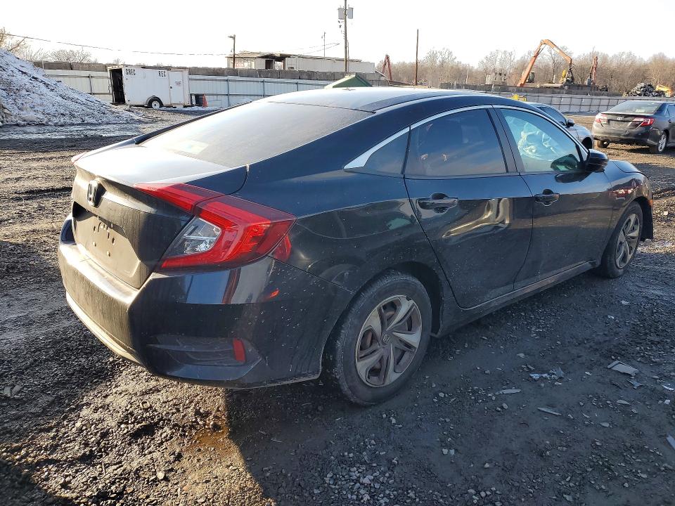 77683575 :رقم المزاد ، 2HGFC2F63KH573046 vin ، 2019 Honda Civic مزاد بيع