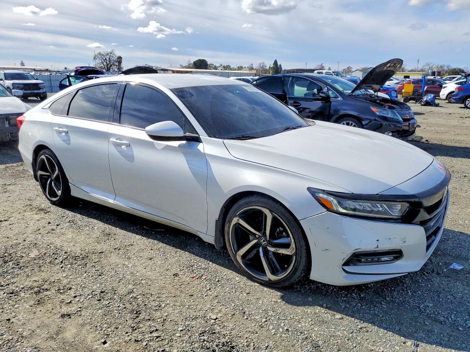 2018 Honda Accord მანქანა იყიდება აუქციონზე, vin: 1HGCV1F34JA221328, აუქციონის ნომერი: 78529235
