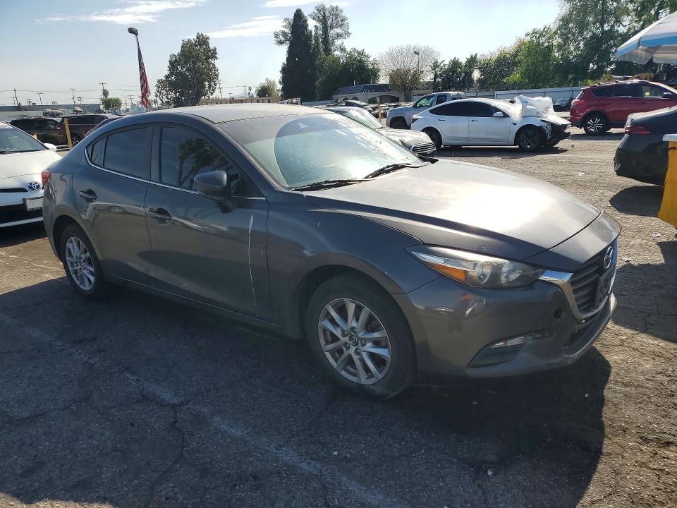 76022765 :رقم المزاد ، 3MZBN1U78JM161232 vin ، 2018 Mazda 3 مزاد بيع