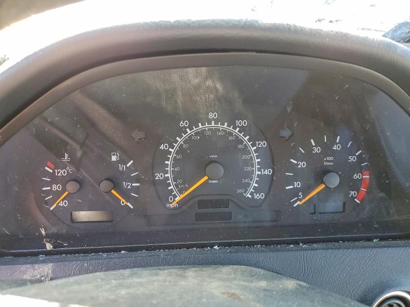 2000 Mercedes Benz C მანქანა იყიდება აუქციონზე, vin: WDBHA24G5YA833560, აუქციონის ნომერი: 78962295