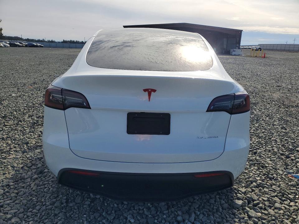 Продажа на аукционе авто 2023 Tesla Model Y, vin: 7SAYGAEE1PF828176, номер лота: 76836525