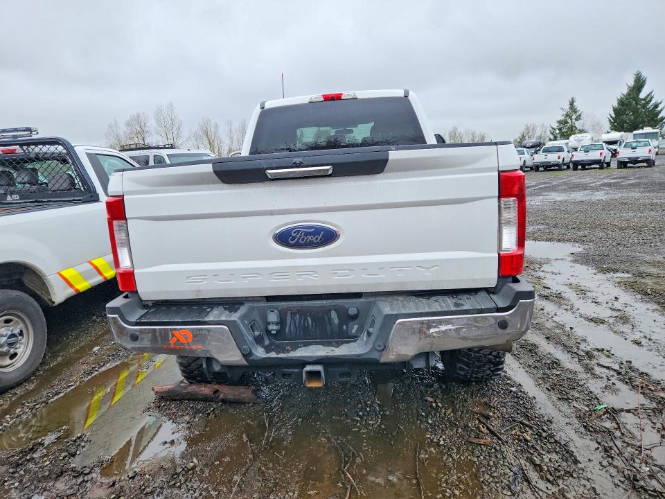 2018 Ford F350 მანქანა იყიდება აუქციონზე, vin: 1FT8W3BTXJEC50604, აუქციონის ნომერი: 78302725