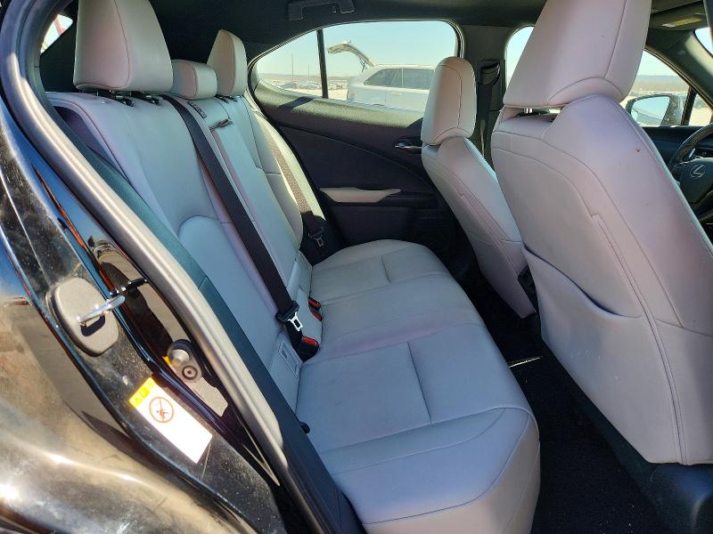 Продаж на аукціоні авто 2019 Lexus Ux 200, vin: JTHY3JBH8K2002068, номер лоту: 79299965