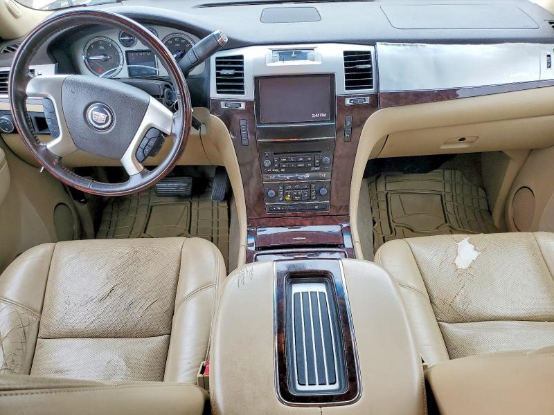 2013 Cadillac Escalade P მანქანა იყიდება აუქციონზე, vin: 1GYS4CEF1DR210517, აუქციონის ნომერი: 76864505