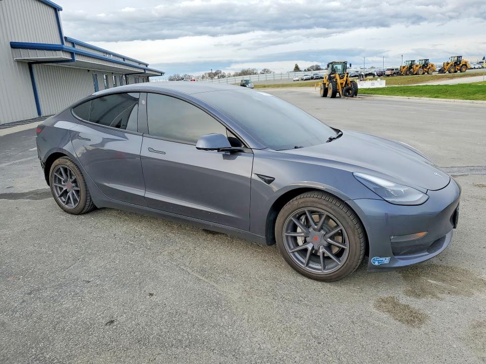 2021 Tesla Model 3 მანქანა იყიდება აუქციონზე, vin: 5YJ3E1EB3MF003643, აუქციონის ნომერი: 78106225