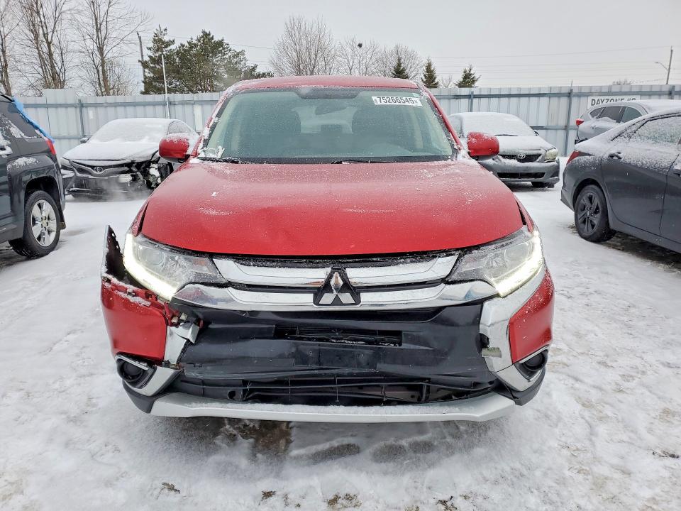 75266545 :رقم المزاد ، JA4AZ2A36JZ603041 vin ، 2018 Mitsubishi Outlander مزاد بيع
