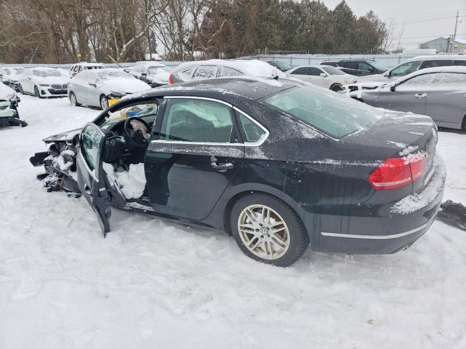 Продажа на аукционе авто 2015 Volkswagen Passat, vin: 1VWBS7A34FC082274, номер лота: 99822975