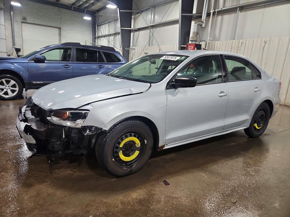 76567975 :رقم المزاد ، 3VW2K7AJ4DM228540 vin ، 2013 Volkswagen Jetta مزاد بيع