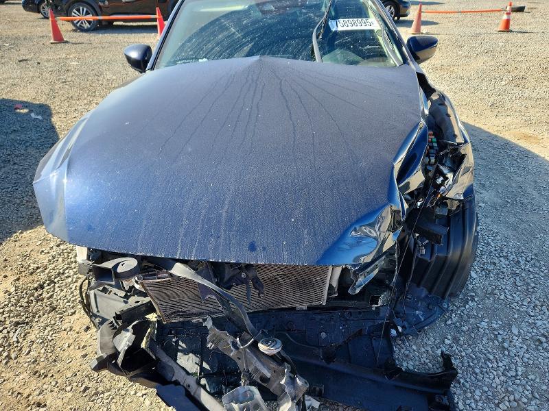 Продажа на аукционе авто 2018 Mazda 3, vin: 3MZBN1U76JM186842, номер лота: 75898995