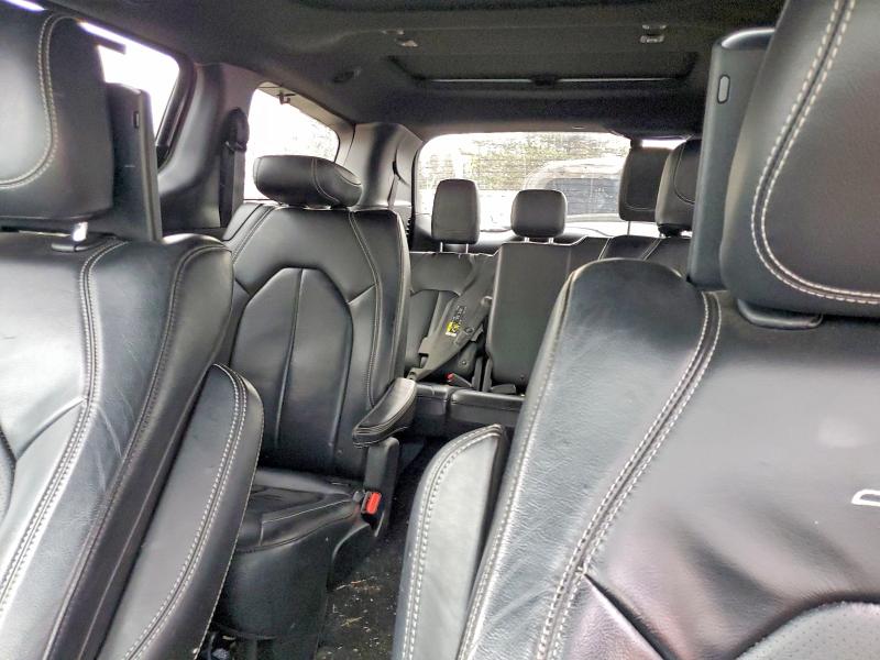 77759055 :رقم المزاد ، 2C4RC1EGXJR227889 vin ، 2018 Chrysler Pacifica مزاد بيع