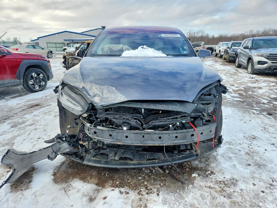 2018 Tesla Model X მანქანა იყიდება აუქციონზე, vin: 5YJXCBE49JF137079, აუქციონის ნომერი: 78232045