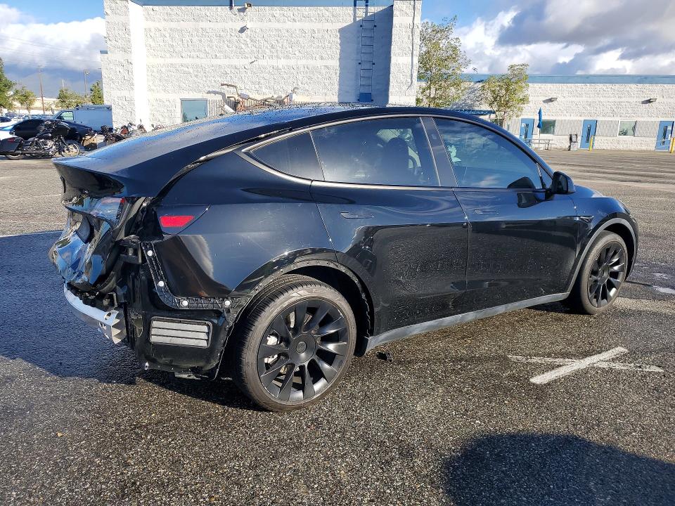77868975 :رقم المزاد ، 7SAYGDEE7PF796738 vin ، 2023 Tesla Model Y مزاد بيع