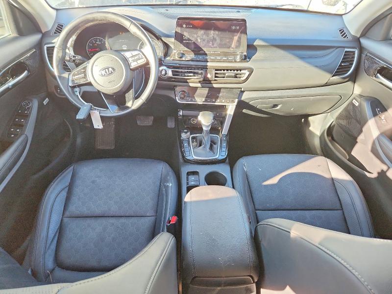 78992895 :رقم المزاد ، KNDETCA2XM7210939 vin ، 2021 Kia Seltos مزاد بيع