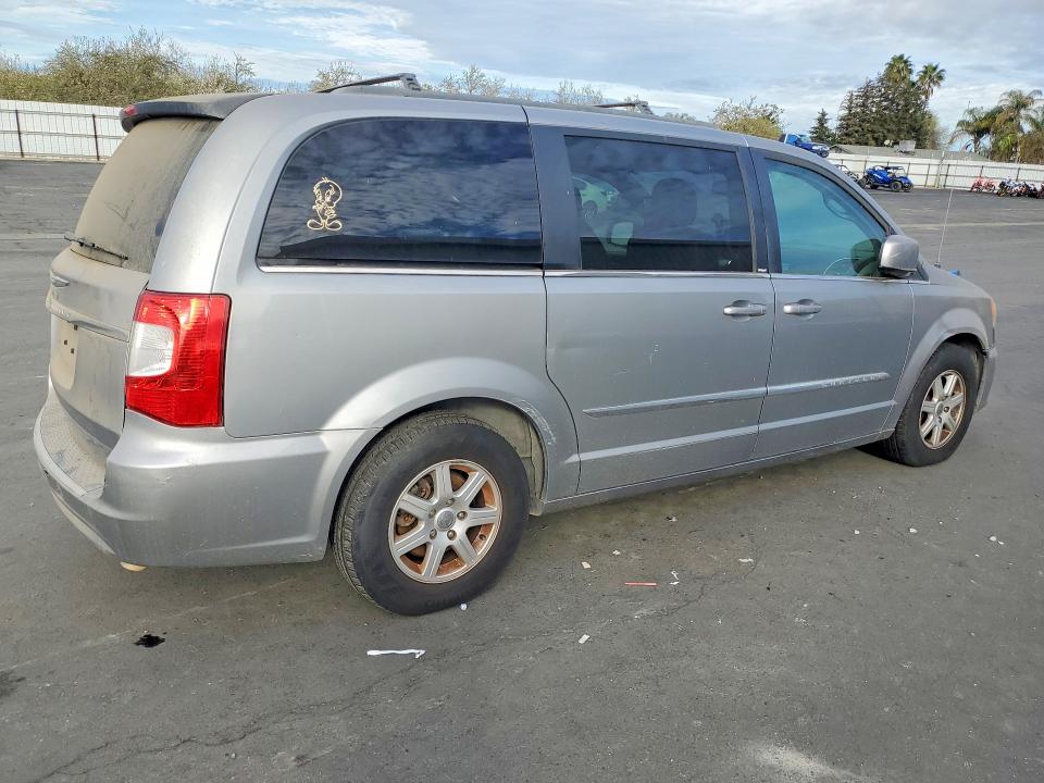 2013 Chrysler Town & Country მანქანა იყიდება აუქციონზე, vin: 2C4RC1BG0DR648853, აუქციონის ნომერი: 78734975