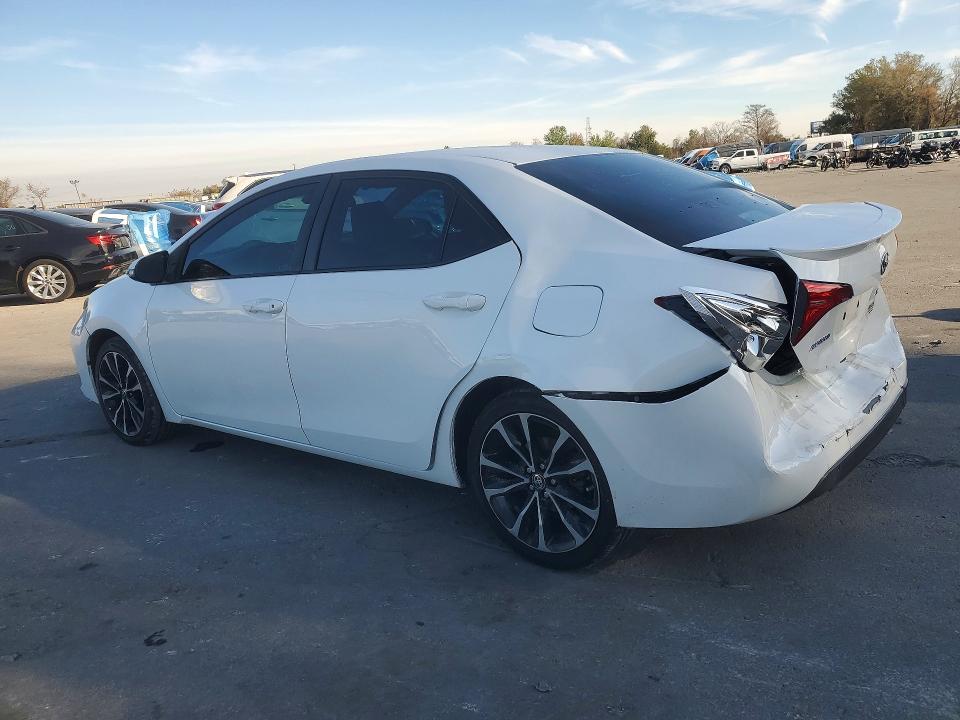 78853775 :رقم المزاد ، 5YFBURHE5JP848173 vin ، 2018 Toyota Corolla مزاد بيع