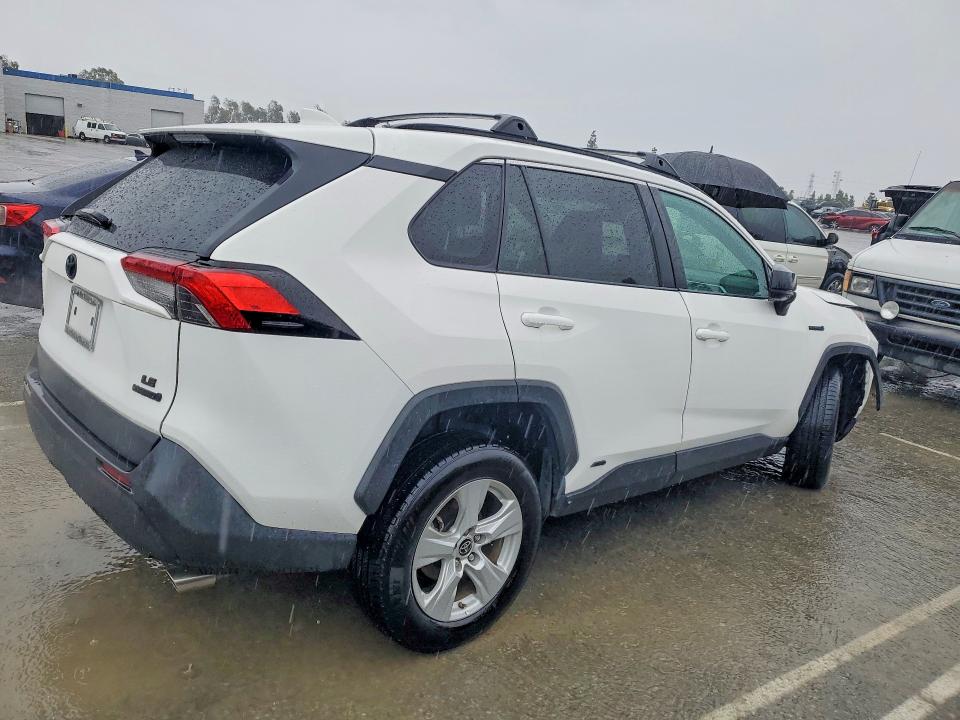 Продажа на аукционе авто 2021 Toyota Rav4, vin: 4T3LWRFV1MU031035, номер лота: 77782785