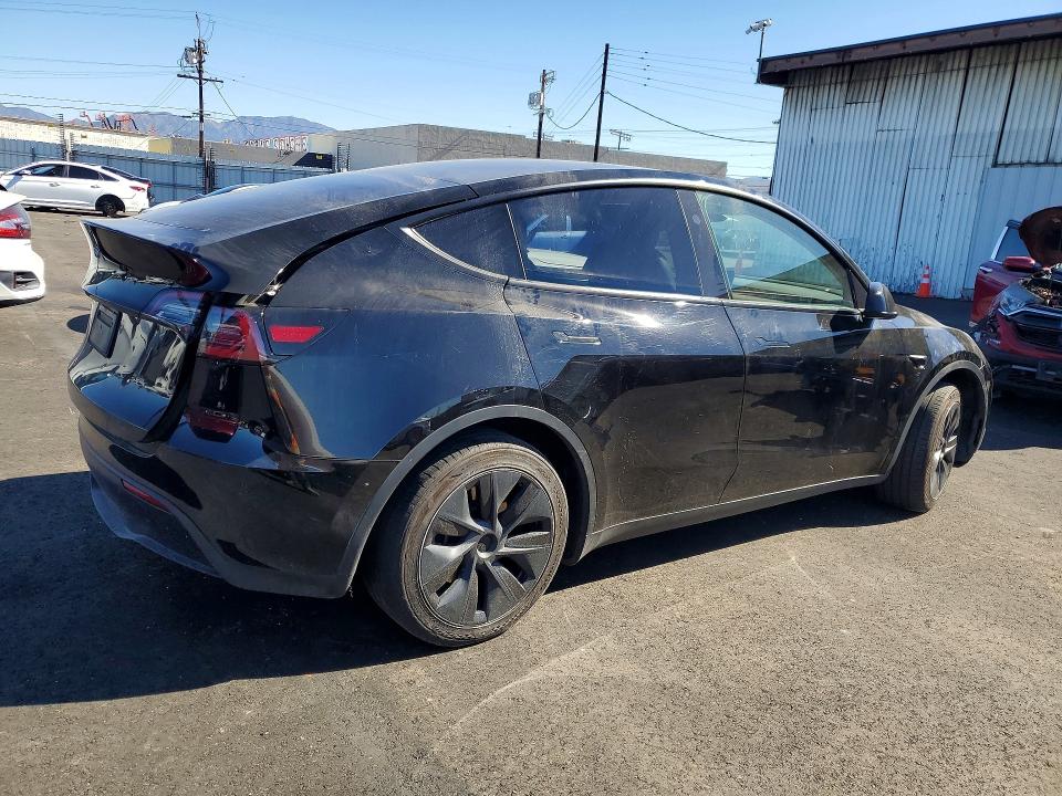 Продаж на аукціоні авто 2024 Tesla Model Y, vin: 7SAYGDED2RF118926, номер лоту: 77326395