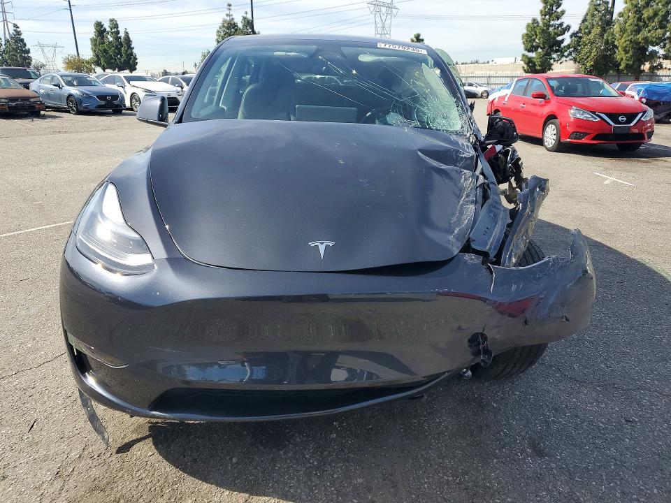77579235 :رقم المزاد ، 7SAYGDED1RF051266 vin ، 2024 Tesla Model Y مزاد بيع
