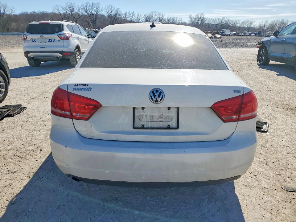2014 Volkswagen Passat მანქანა იყიდება აუქციონზე, vin: 1VWAT7A3XEC023009, აუქციონის ნომერი: 78126615