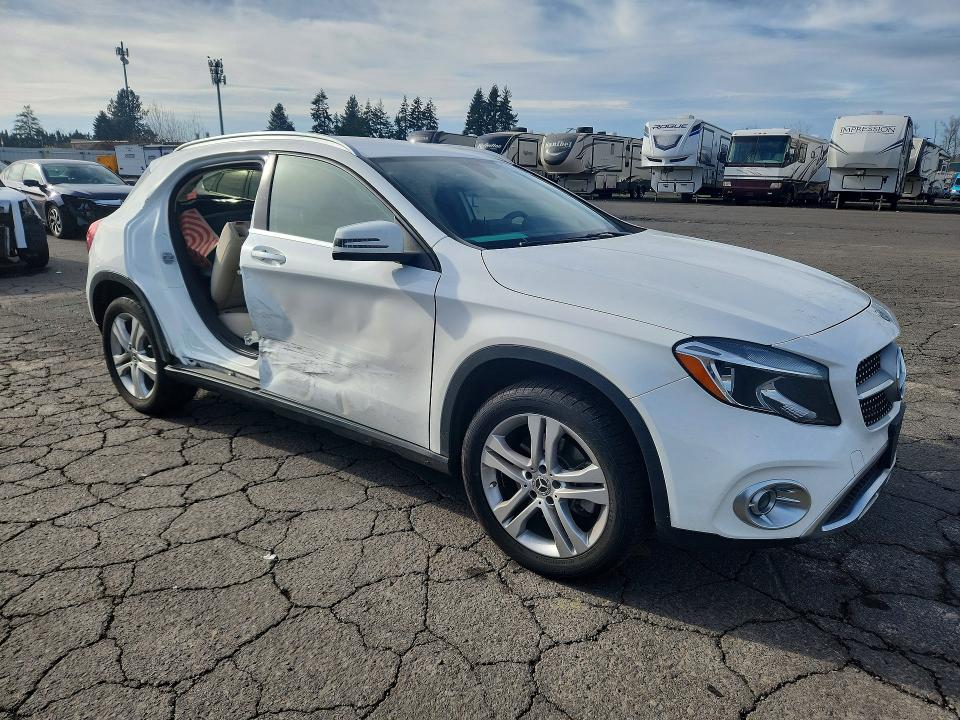 Aukcja sprzedaży 2019 Mercedes-benz Gla, vin: WDCTG4GB7KJ581320, numer aukcji: 97839475
