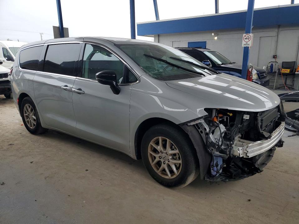 2024 Chrysler Pacifica მანქანა იყიდება აუქციონზე, vin: 2C4RC1BG9RR131736, აუქციონის ნომერი: 76137855