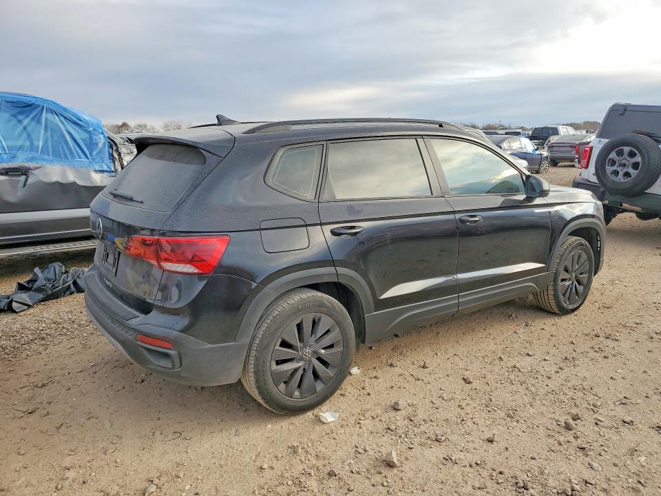 76837725 :رقم المزاد ، 3VVDX7B23NM056041 vin ، 2022 Volkswagen Taos مزاد بيع