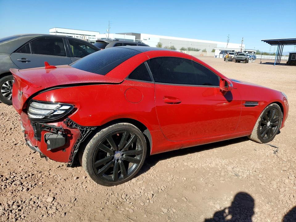 2017 Mercedes-benz Slc მანქანა იყიდება აუქციონზე, vin: WDDPK3JA8HF137641, აუქციონის ნომერი: 75864785