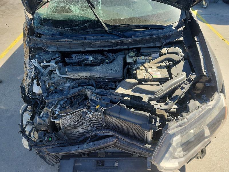 2017 Nissan Rogue მანქანა იყიდება აუქციონზე, vin: KNMAT2MT9HP561621, აუქციონის ნომერი: 79226885