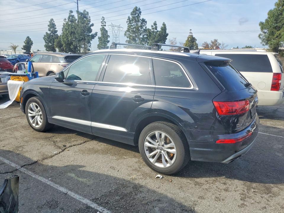 78306965 :رقم المزاد ، WA1LAAF78JD003737 vin ، 2018 Audi Q7 مزاد بيع