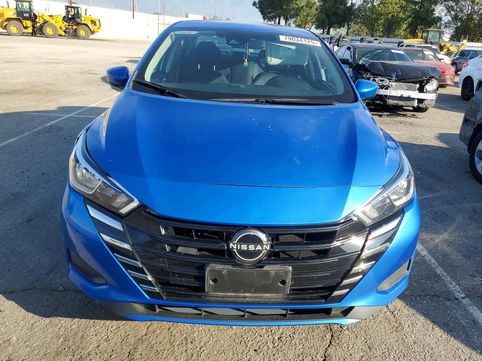 79034125 :رقم المزاد ، 3N1CN8EV0PL838028 vin ، 2023 Nissan Versa مزاد بيع